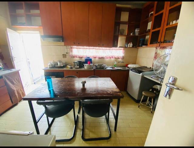 3 BEDROOM HOUSE FOR SALE IN KENSINGTON